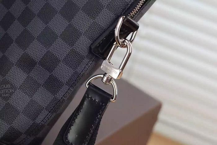 #n48224 l**is V*t*n damier graphite porte documents jour 15" laptop bag