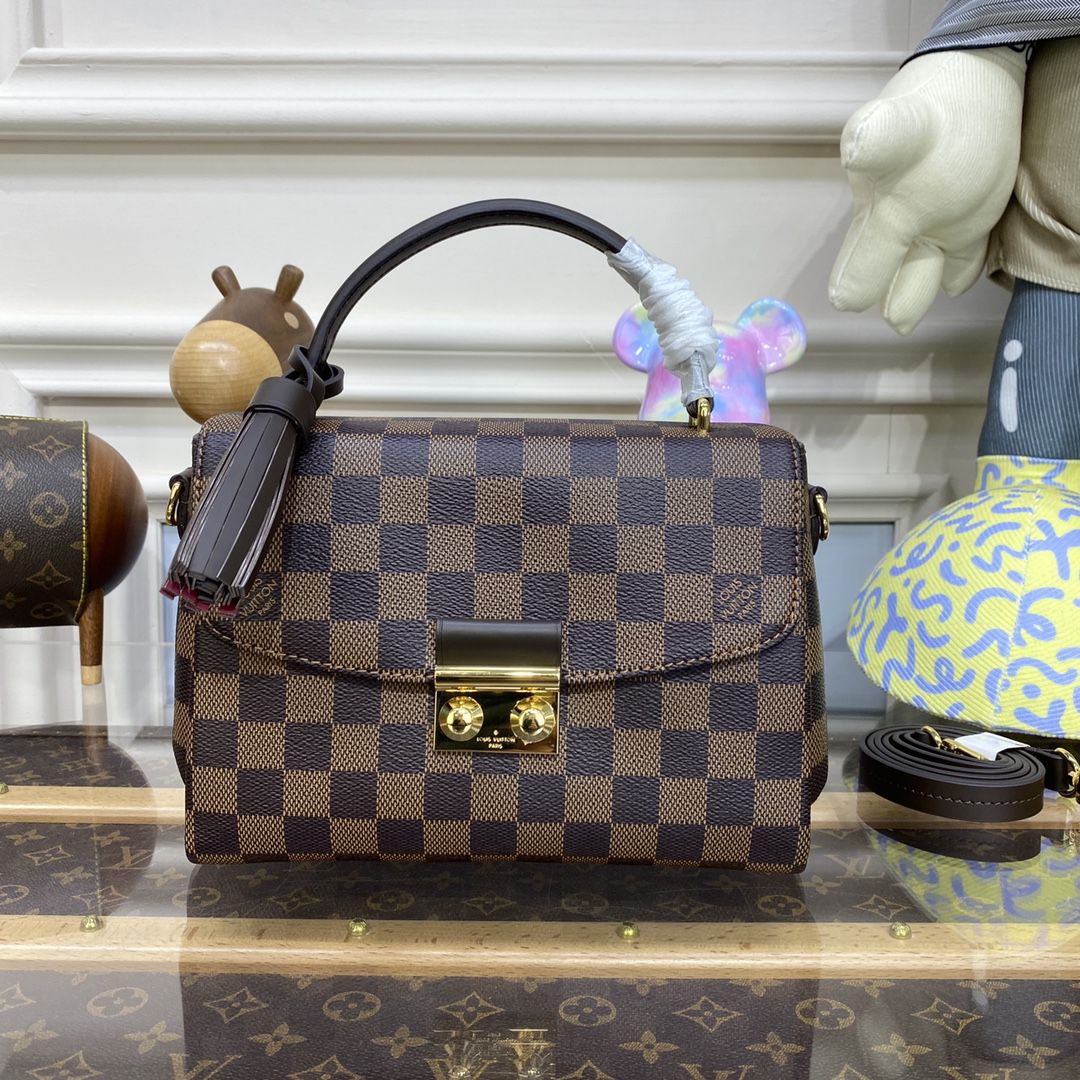 #n53000 l**is V*t*n  damier ebene croisette bag