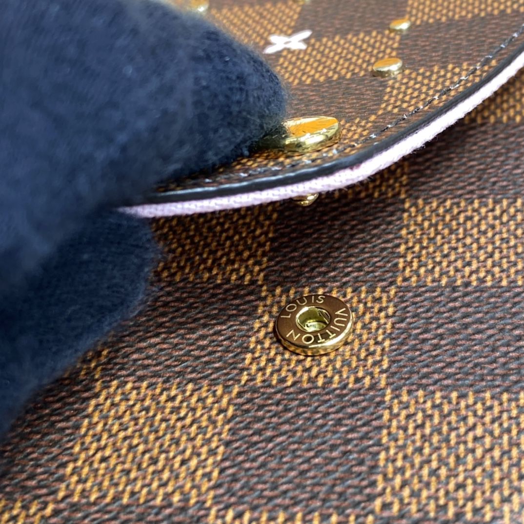 #n60474 l**is V*t*n damier ebene studs special edition félicie pochette