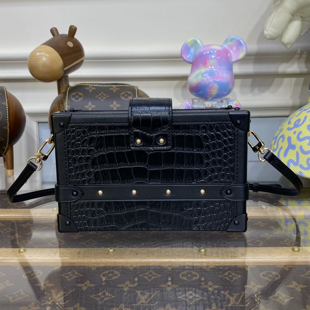 #n92049 l**is V*t*n crocodilian leather petite malle