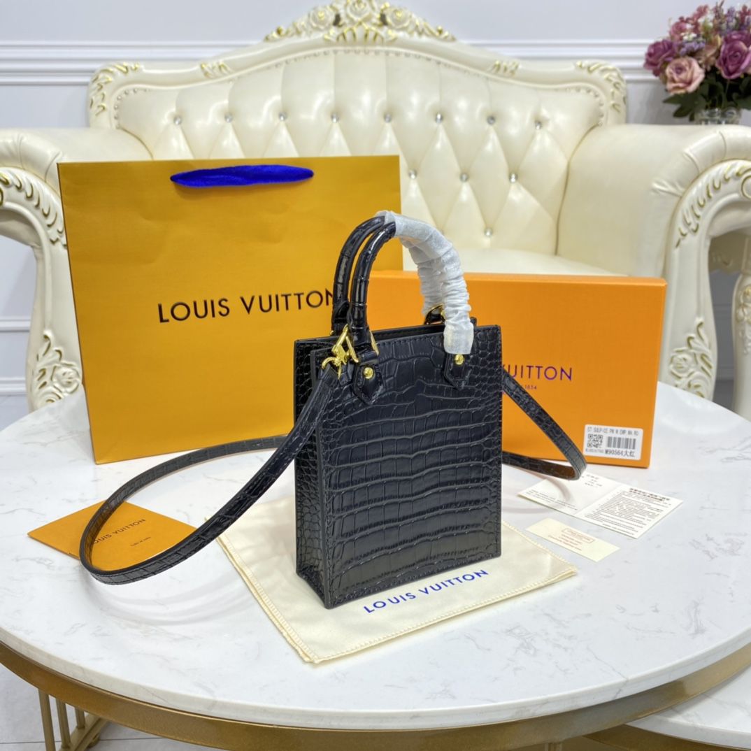 #n99487 l**is V*t*n brilliant alligator leather petit sac plat bag-black