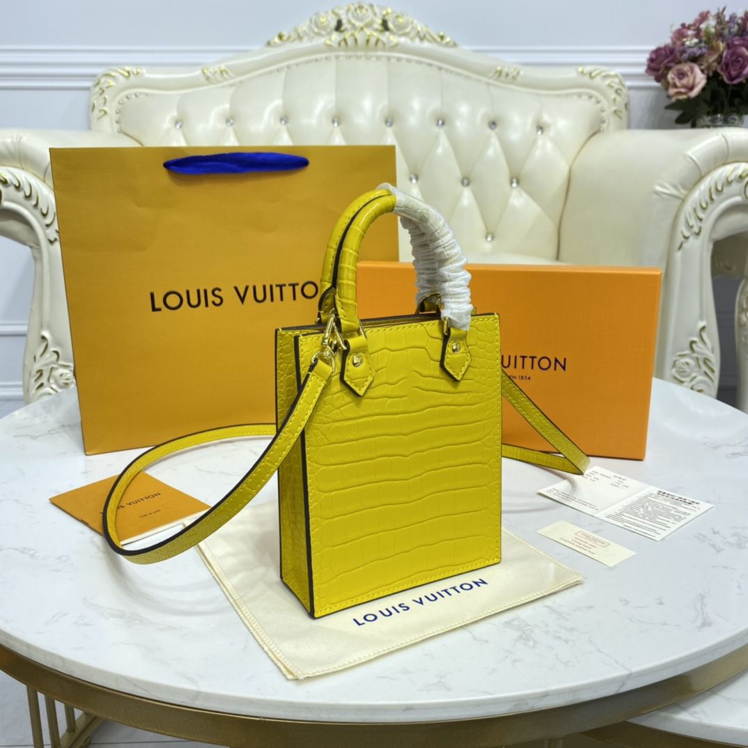 #n99487 l**is V*t*n brilliant alligator leather petit sac plat bag-yellow
