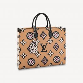 M59245 Louis Vuitton Fall-Winter 2021 Monogram Cameo OnTheGo MM Tote Bag