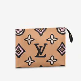 What's In My New LV Toiletry Pouch 26 + Review