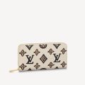 Louis Vuitton Wallet Zippy. Wild At Heart M80677. Made In France